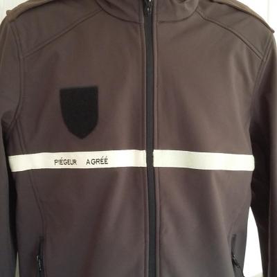 Veste softshell piégeur agréé 300gr coloris marron ou vert